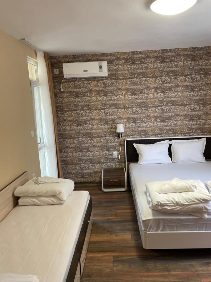 Family Hotel Malibu Černomorec Exterior foto